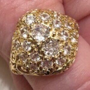 New Elegant 18k Yellow Gold Plated Ladies Ring
